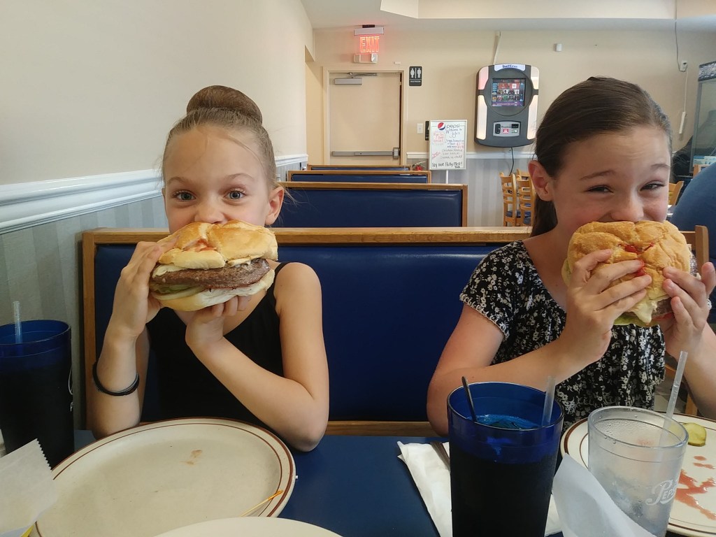 Traveling With Kids: 3 Easy Ways to Save Money On&nbsp;Food